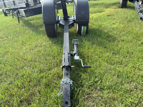 832R -- 32' Header Trailer. Adjustable Angle w/ Suspension