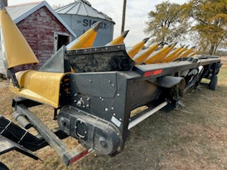 CM1230 -- Clarke 12 Row 30" Corn Head - USED