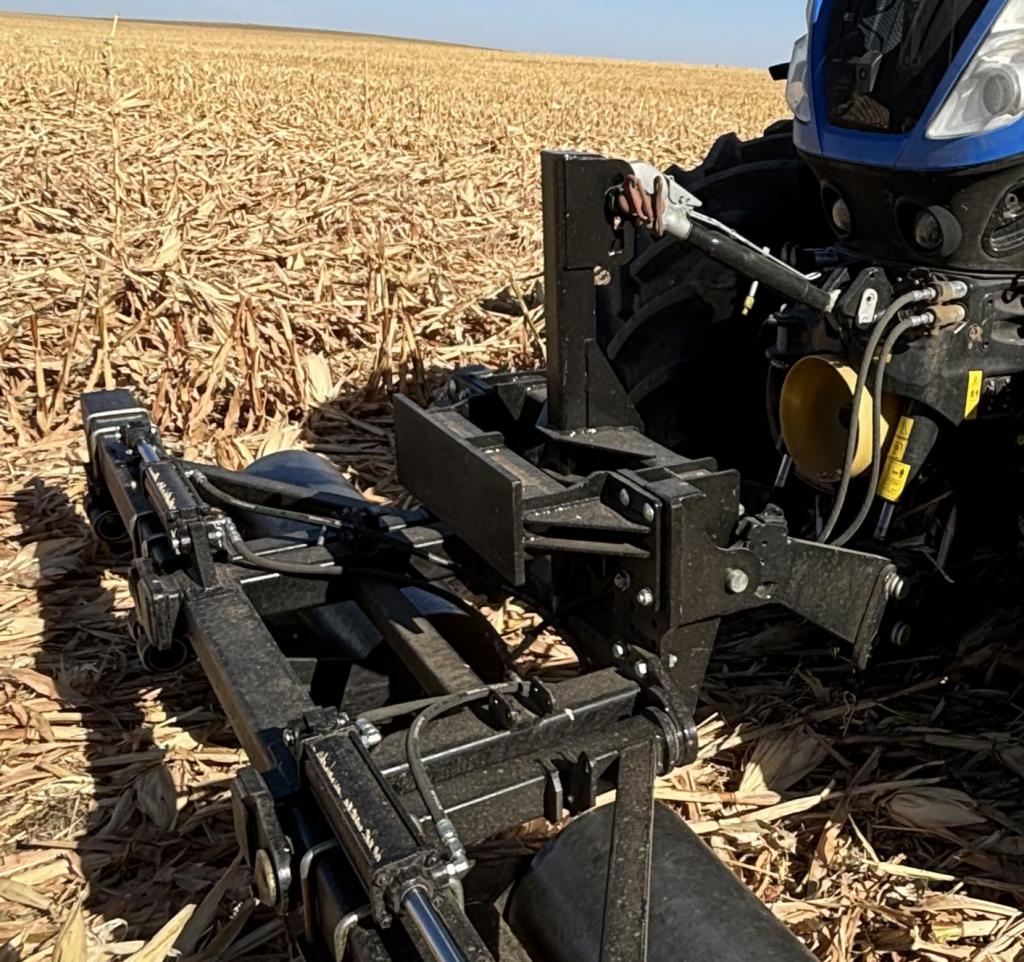 LANSR091WCIH -- Weight bracket kit for black Lankota 3-point stalk roller kit