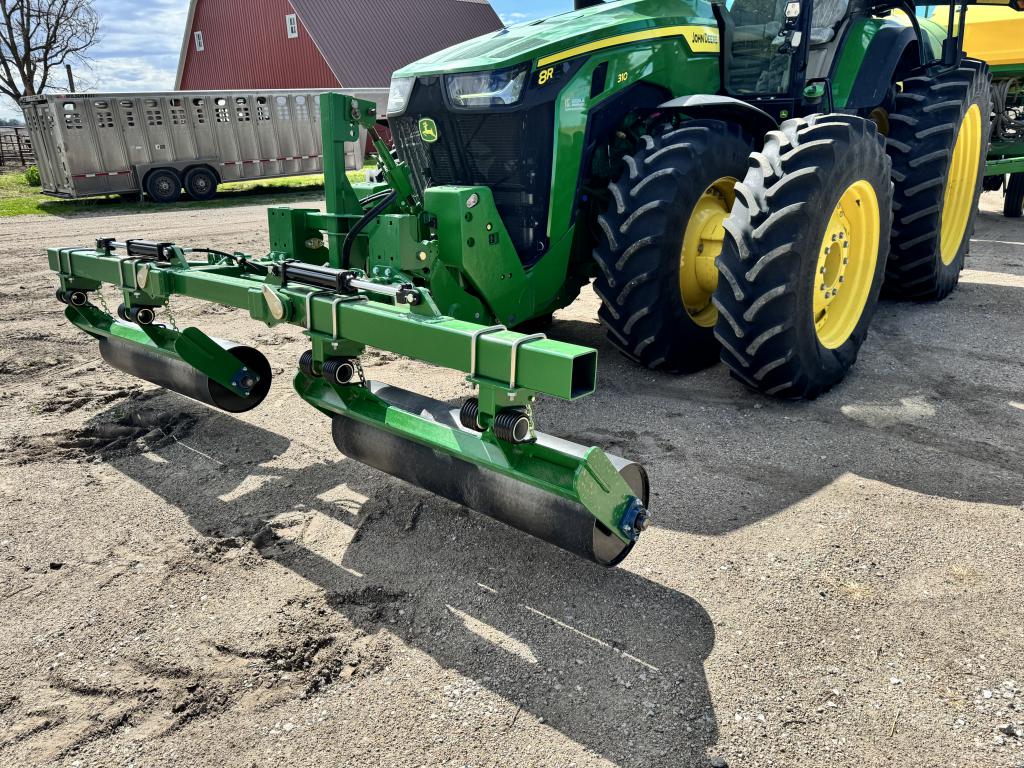 LANSR19374 -- Front three point stalk roller system (74" green)