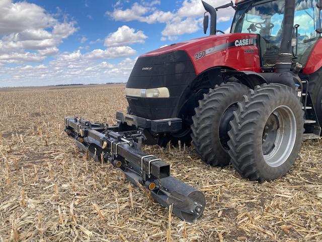 LANSRCIHMX -- Stalk roller system for Case IH® Magnum tractors (MX Series only)