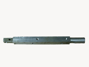 199293C5-N -- Stalk Roll Shaft